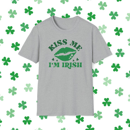 Kiss Me I'm Irish Retro-Style St. Patrick's Day T-Shirt - Comfort & Charm - Kiss Me I'm Irish Shirt Grey Front